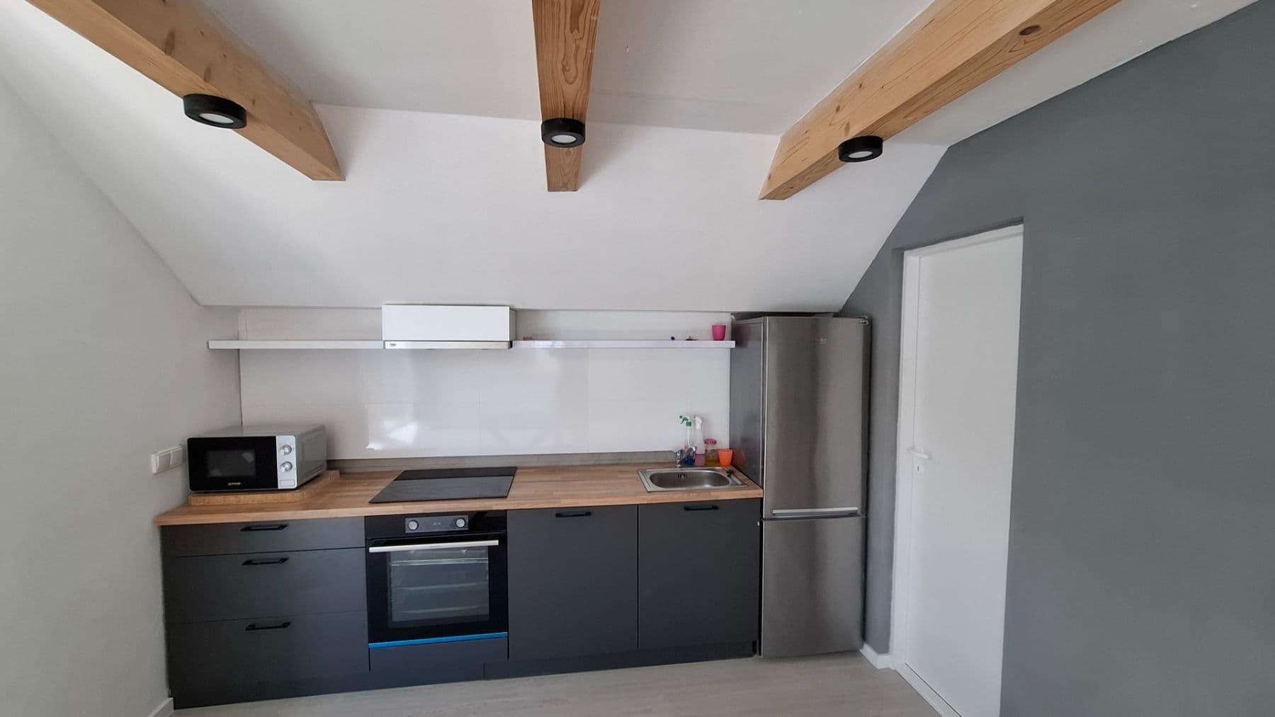 Pronájem domu 160 m², pozemek 1 m², Mezírka, Prštice, Jihomoravský kraj Pronájem domu 160 m², pozemek 1 m², Mezírka, Prštice, Jihomoravský kraj