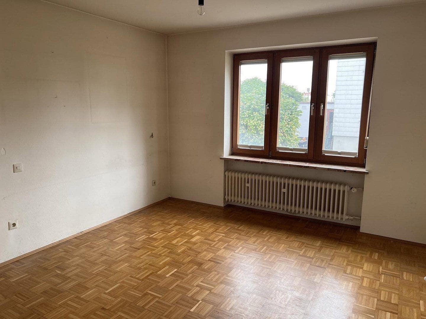 Prodej domu 140 m², pozemek 630 m², Bozener Straße 32, Rosenheim, Bavorsko Prodej domu 140 m², pozemek 630 m², Bozener Straße 32, Rosenheim, Bavorsko