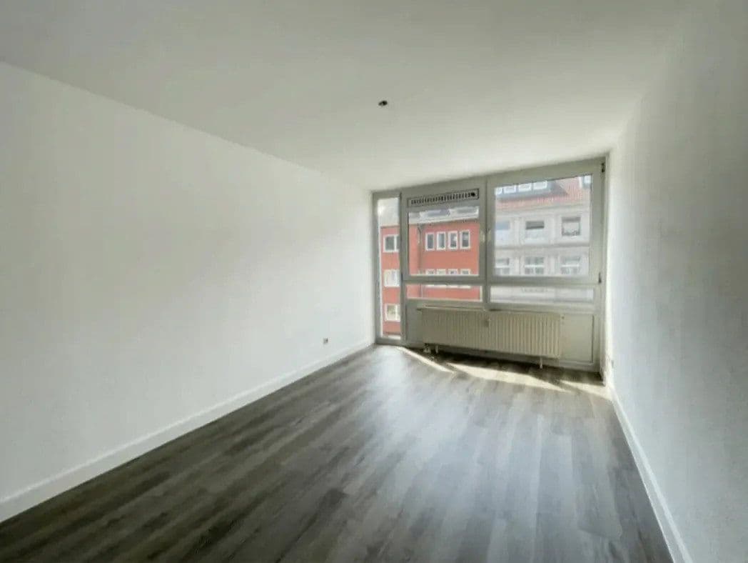 Pronájem bytu 1+1 22 m², Köln, Severní Porýní-Vestfálsko Pronájem bytu 1+1 22 m², Köln, Severní Porýní-Vestfálsko