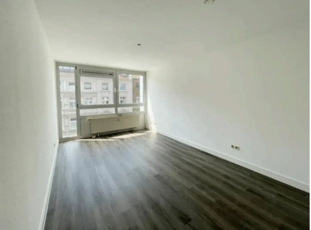 Pronájem bytu 1+1 22 m², Köln, Severní Porýní-Vestfálsko Pronájem bytu 1+1 22 m², Köln, Severní Porýní-Vestfálsko