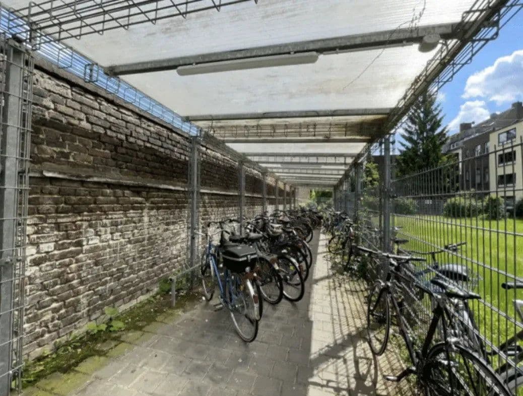 Pronájem bytu 1+1 22 m², Köln, Severní Porýní-Vestfálsko Pronájem bytu 1+1 22 m², Köln, Severní Porýní-Vestfálsko