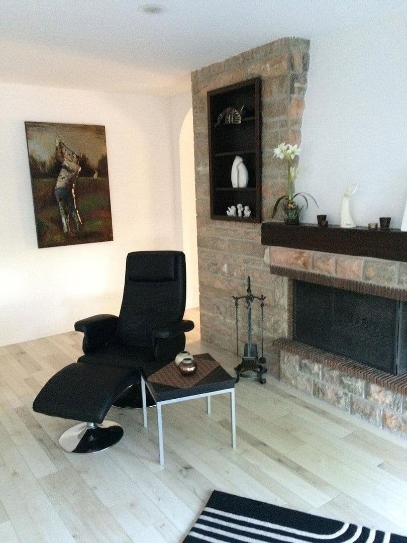 Prodej bytu 3+1 114 m², Essen, Severní Porýní-Vestfálsko Prodej bytu 3+1 114 m², Essen, Severní Porýní-Vestfálsko