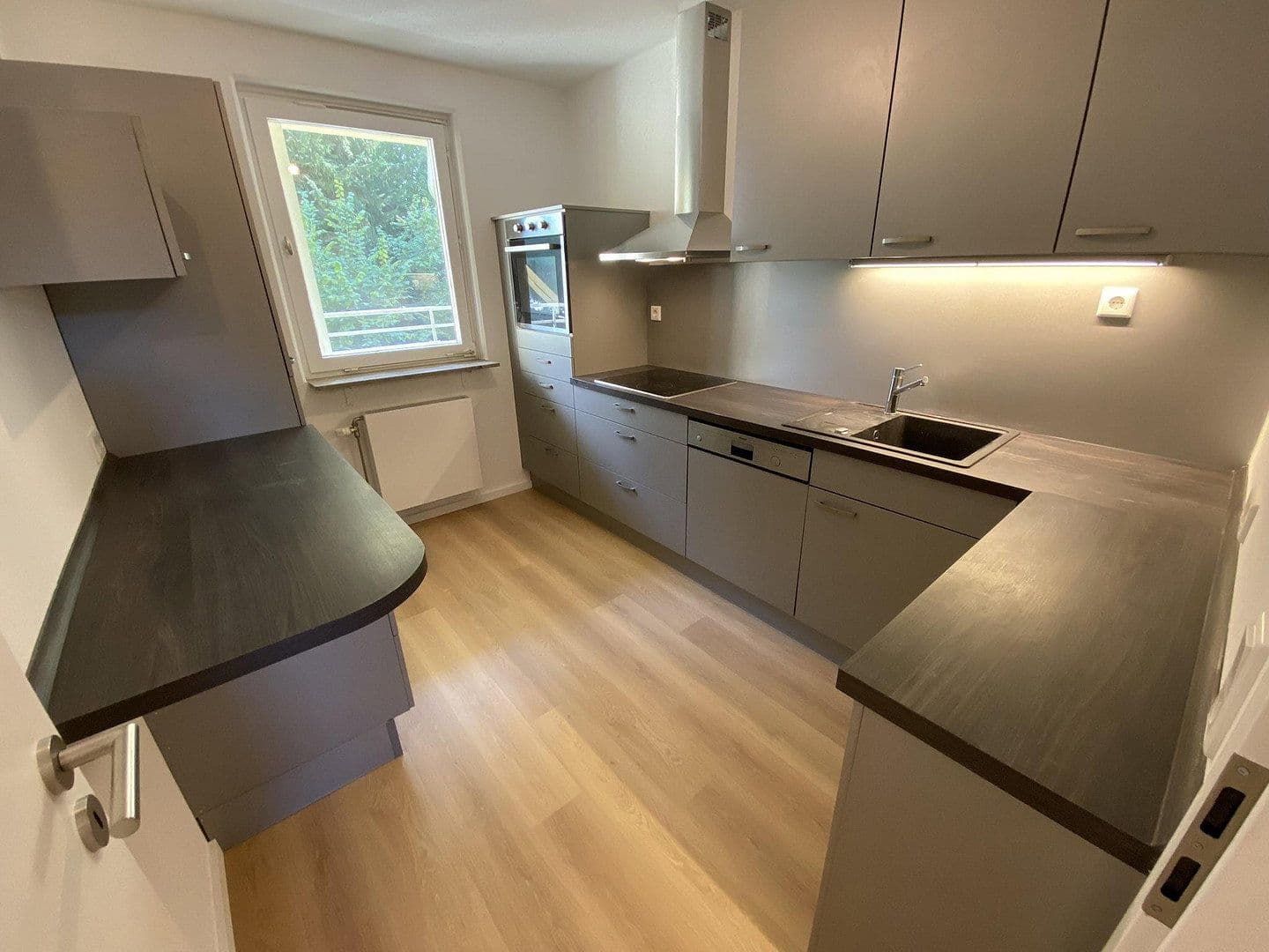 Pronájem bytu 3+1 85 m², Am Gottesberg 25, Bielefeld, Severní Porýní-Vestfálsko Pronájem bytu 3+1 85 m², Am Gottesberg 25, Bielefeld, Severní Porýní-Vestfálsko