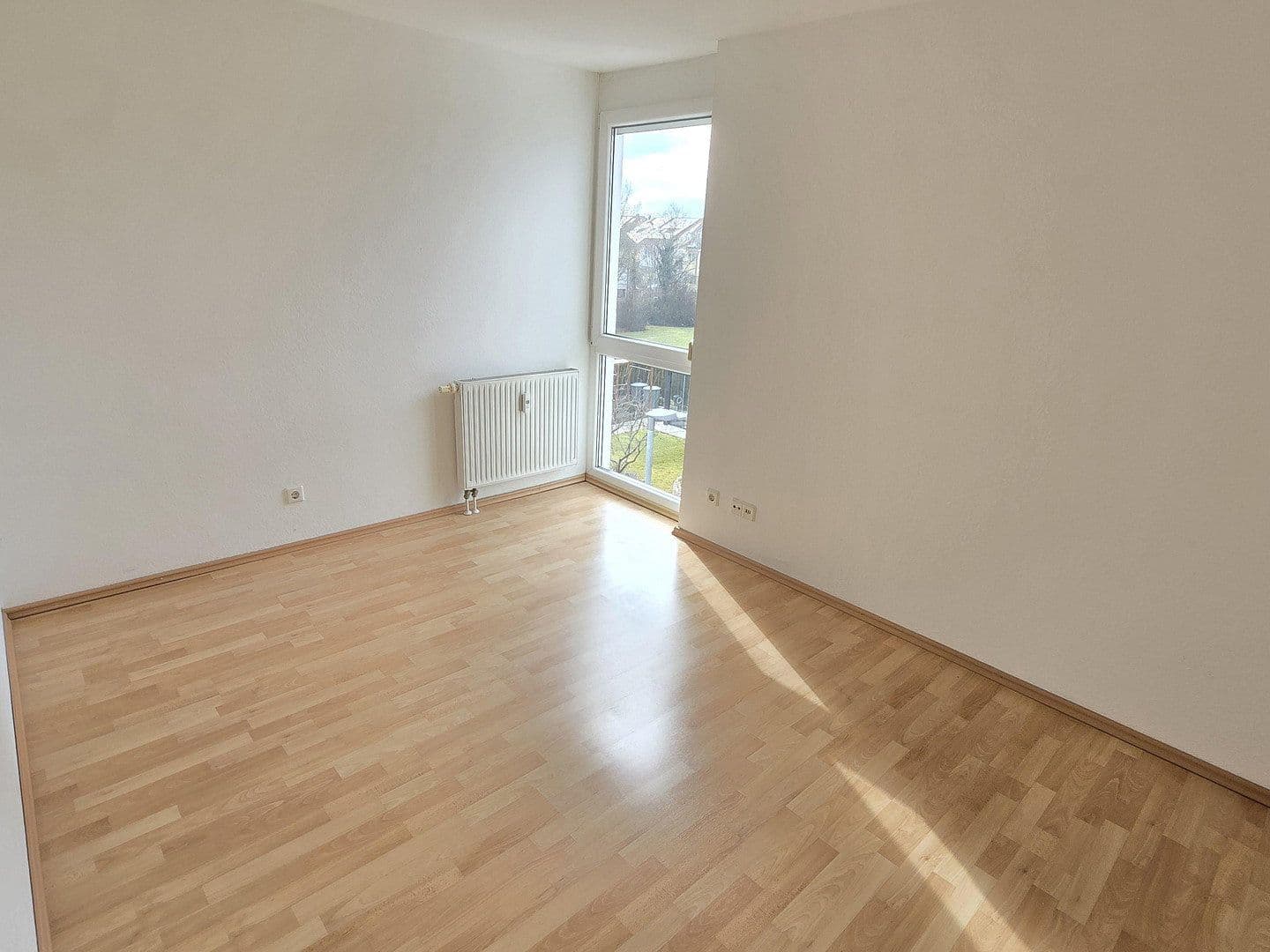 Prodej bytu 5+1 92 m², Schwarzwaldstr. 17, Filderstadt, Bádensko-Württembersko Prodej bytu 5+1 92 m², Schwarzwaldstr. 17, Filderstadt, Bádensko-Württembersko