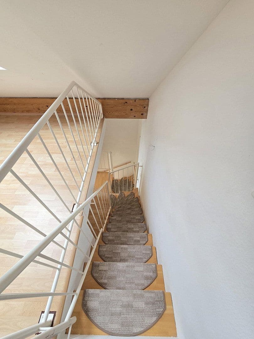 Prodej bytu 5+1 92 m², Schwarzwaldstr. 17, Filderstadt, Bádensko-Württembersko Prodej bytu 5+1 92 m², Schwarzwaldstr. 17, Filderstadt, Bádensko-Württembersko