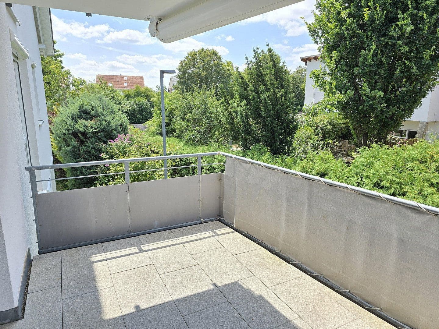 Prodej bytu 5+1 92 m², Schwarzwaldstr. 17, Filderstadt, Bádensko-Württembersko Prodej bytu 5+1 92 m², Schwarzwaldstr. 17, Filderstadt, Bádensko-Württembersko
