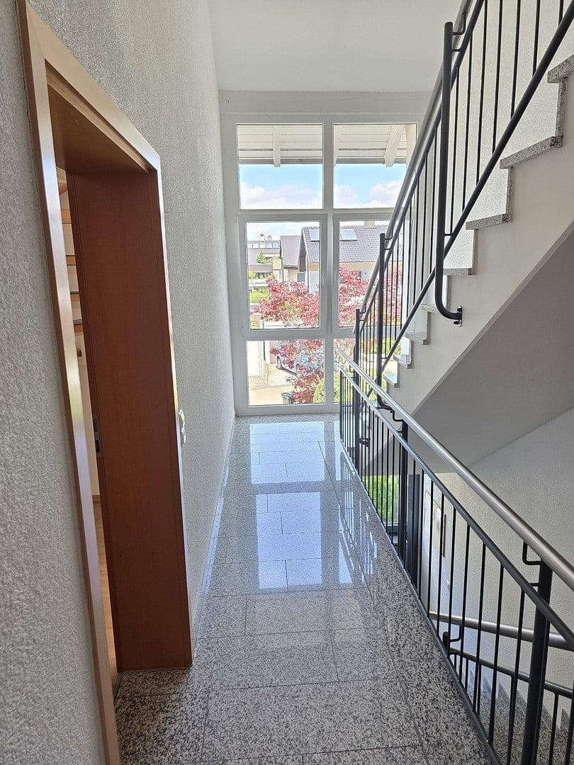 Prodej bytu 5+1 92 m², Schwarzwaldstr. 17, Filderstadt, Bádensko-Württembersko Prodej bytu 5+1 92 m², Schwarzwaldstr. 17, Filderstadt, Bádensko-Württembersko