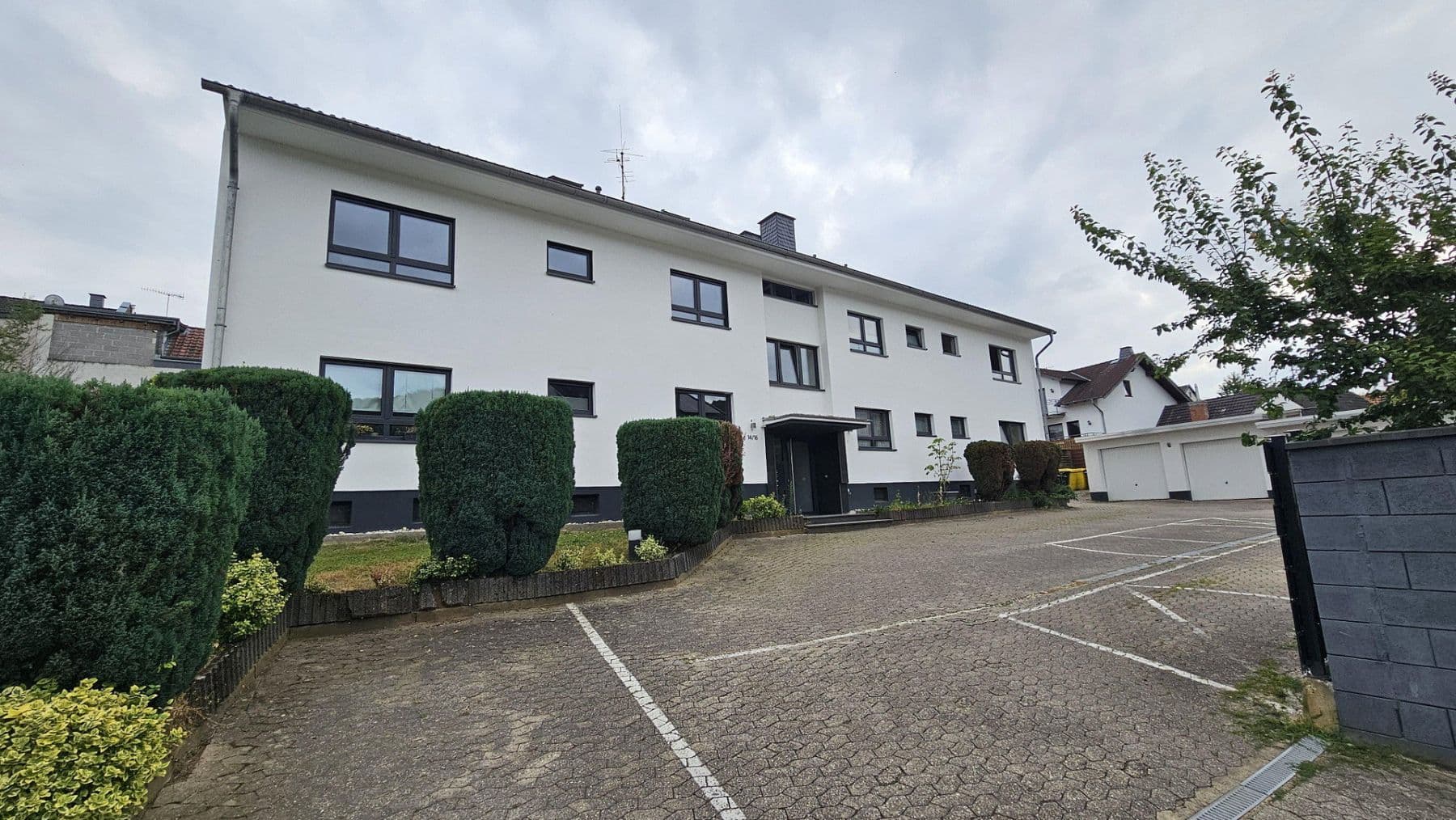 Pronájem bytu 3+1 92 m², Raiffeisenstraße 14-16, Remagen, Porýní-Falc Pronájem bytu 3+1 92 m², Raiffeisenstraße 14-16, Remagen, Porýní-Falc