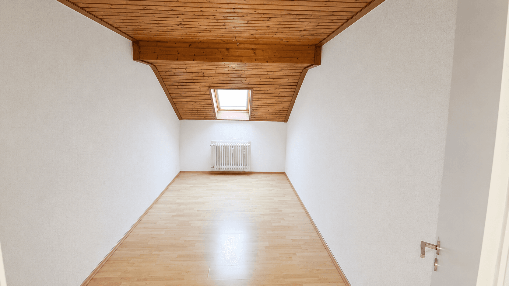 Pronájem bytu 3+1 92 m², Raiffeisenstraße 14-16, Remagen, Porýní-Falc Pronájem bytu 3+1 92 m², Raiffeisenstraße 14-16, Remagen, Porýní-Falc