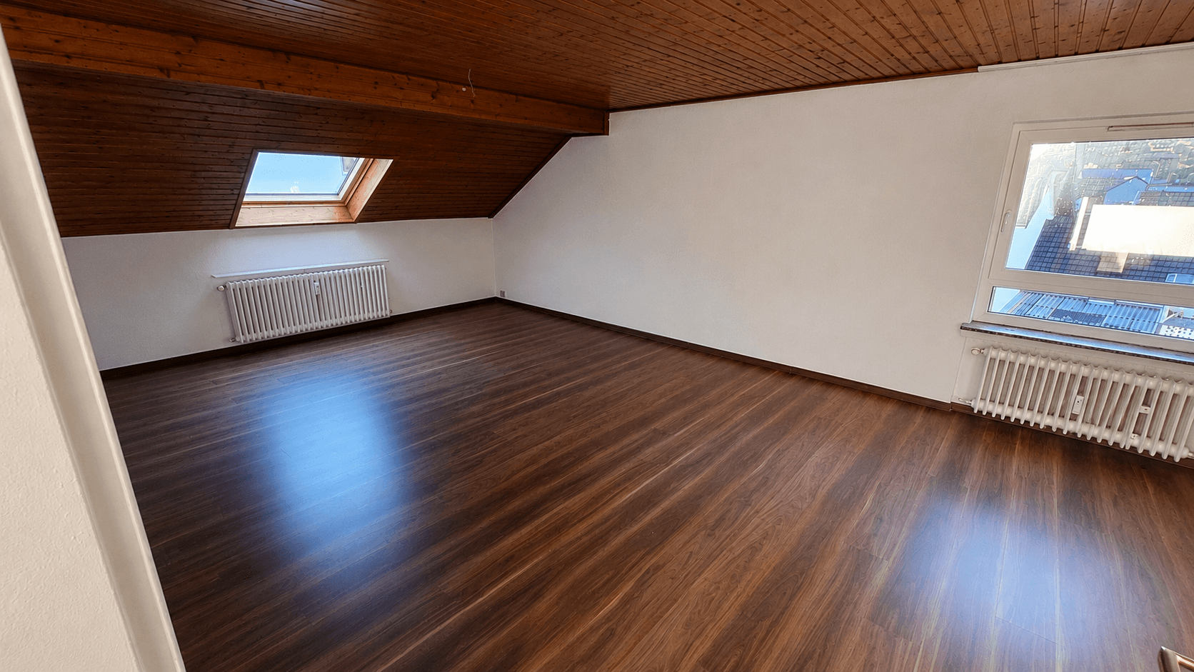 Pronájem bytu 3+1 92 m², Raiffeisenstraße 14-16, Remagen, Porýní-Falc Pronájem bytu 3+1 92 m², Raiffeisenstraße 14-16, Remagen, Porýní-Falc