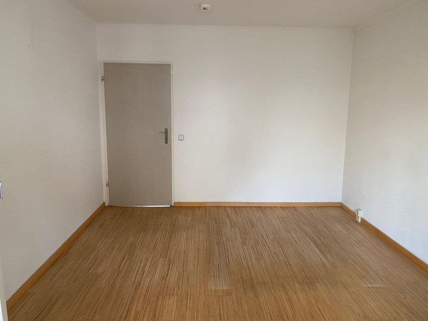 Pronájem bytu 3+1 62 m², Torstraße 221, Berlin, Berlín Pronájem bytu 3+1 62 m², Torstraße 221, Berlin, Berlín