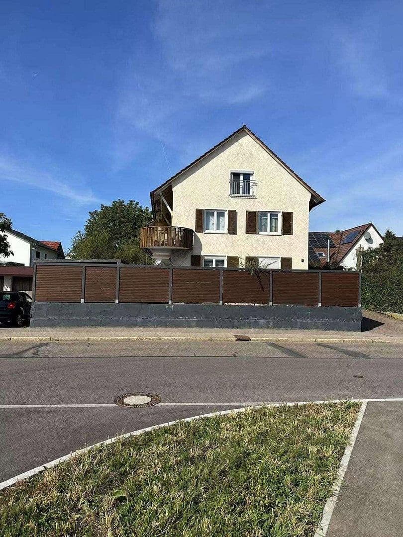 Pronájem bytu 4+1 68 m², Schlaterstraße 14, Süßen, Bádensko-Württembersko Pronájem bytu 4+1 68 m², Schlaterstraße 14, Süßen, Bádensko-Württembersko