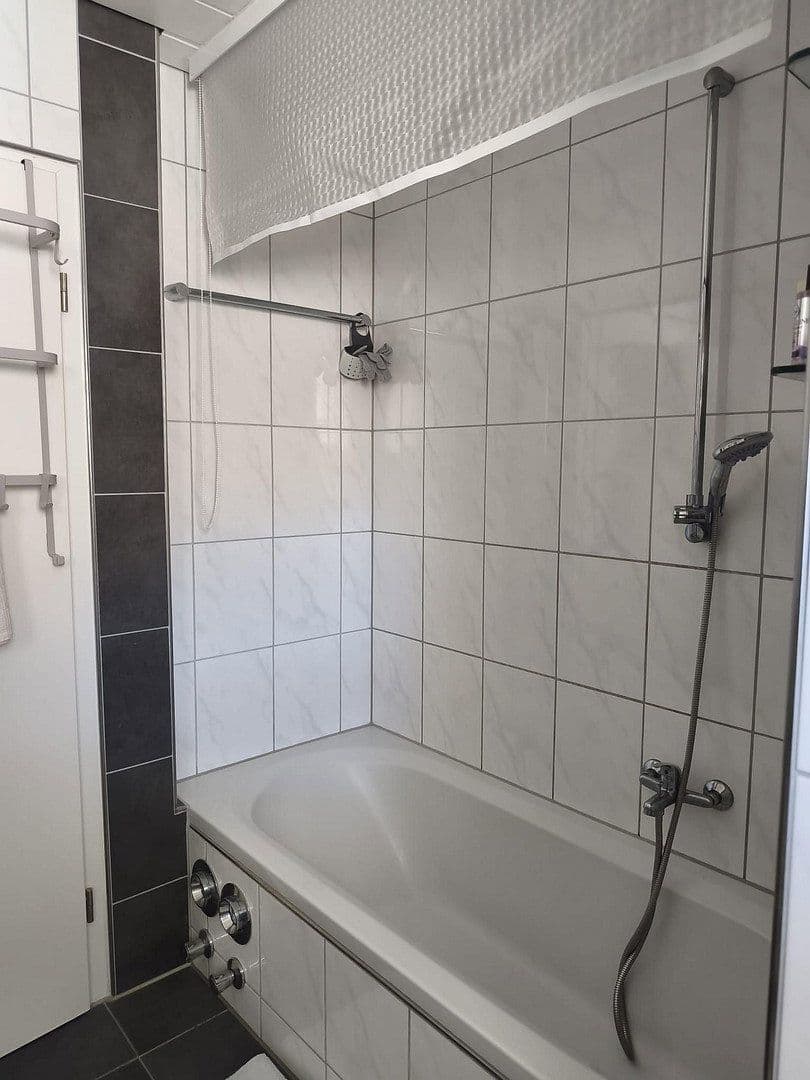 Pronájem bytu 3+1 100 m², Überlingen, Bádensko-Württembersko Pronájem bytu 3+1 100 m², Überlingen, Bádensko-Württembersko