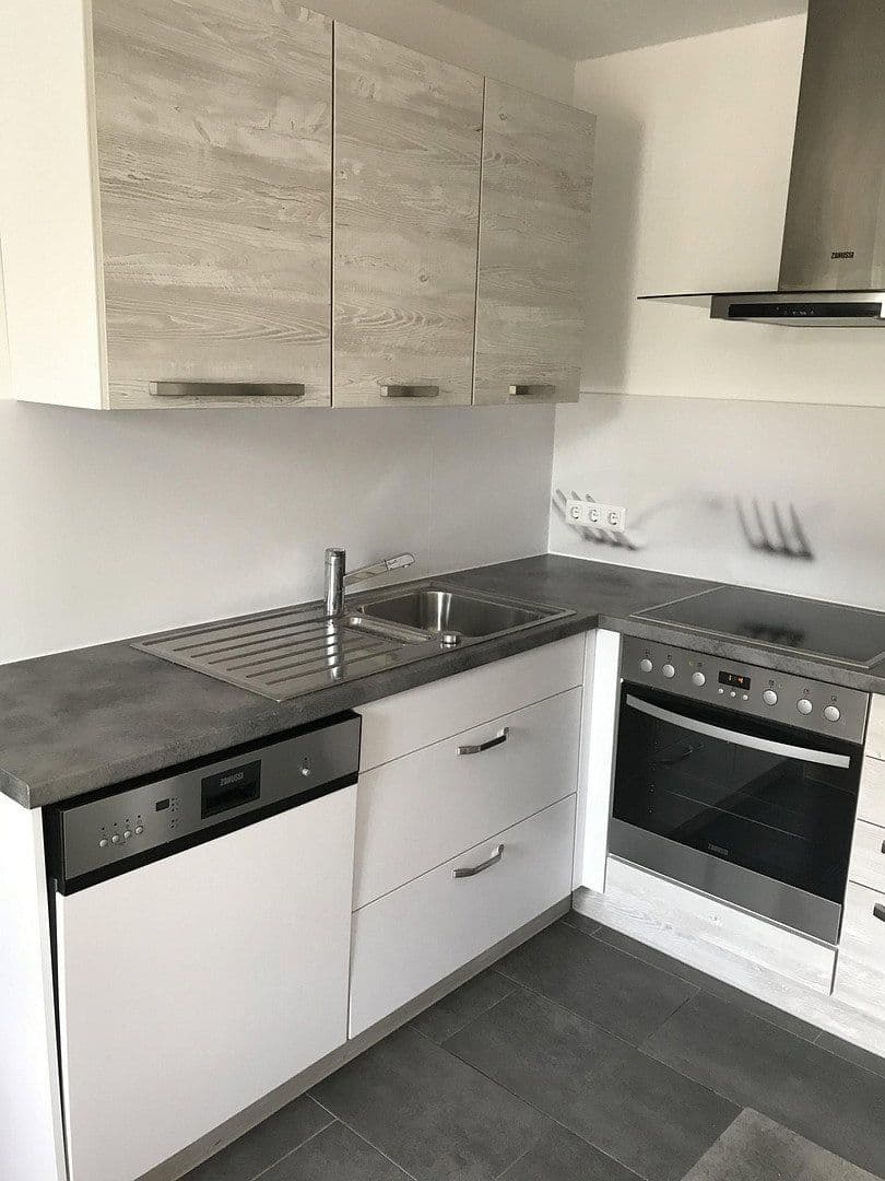 Prodej bytu 2+1 51 m², Gräfenbergerstrasse 14a, Uttenreuth, Bavorsko Prodej bytu 2+1 51 m², Gräfenbergerstrasse 14a, Uttenreuth, Bavorsko