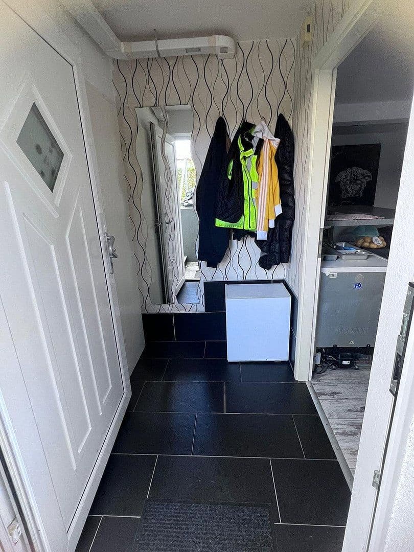 Pronájem bytu 1+kk 33 m², Buchenweg 11, Kirchheim am Neckar, Bádensko-Württembersko Pronájem bytu 1+kk 33 m², Buchenweg 11, Kirchheim am Neckar, Bádensko-Württembersko