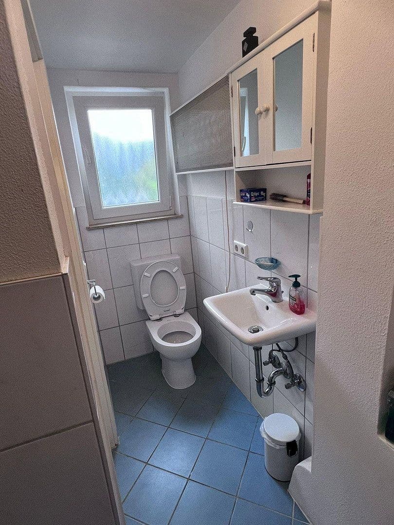 Pronájem bytu 1+kk 33 m², Buchenweg 11, Kirchheim am Neckar, Bádensko-Württembersko Pronájem bytu 1+kk 33 m², Buchenweg 11, Kirchheim am Neckar, Bádensko-Württembersko