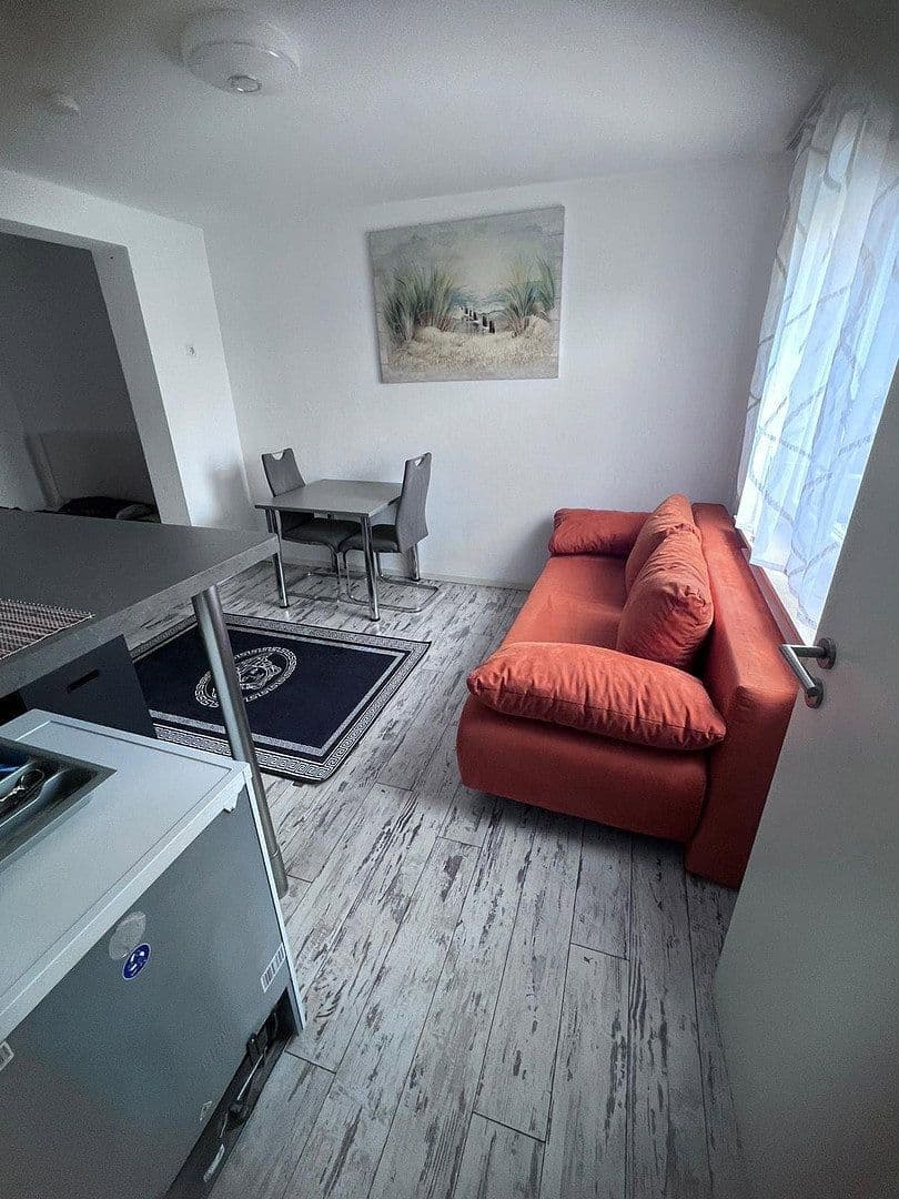 Pronájem bytu 1+kk 33 m², Buchenweg 11, Kirchheim am Neckar, Bádensko-Württembersko Pronájem bytu 1+kk 33 m², Buchenweg 11, Kirchheim am Neckar, Bádensko-Württembersko