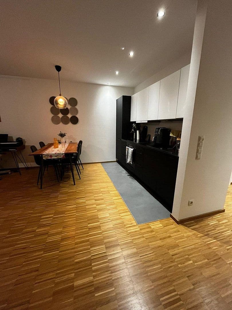 Prodej bytu 2+1 63 m², Logenstrasse 48, Kaiserslautern, Porýní-Falc Prodej bytu 2+1 63 m², Logenstrasse 48, Kaiserslautern, Porýní-Falc