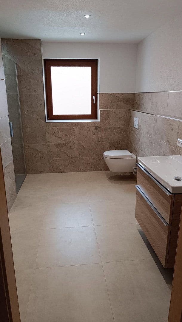 Pronájem bytu 3+1 108 m², Kehl, Bádensko-Württembersko Pronájem bytu 3+1 108 m², Kehl, Bádensko-Württembersko