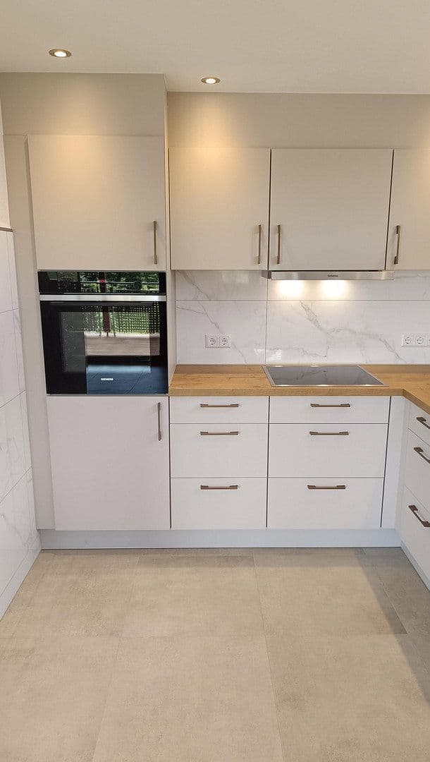 Pronájem bytu 3+1 108 m², Kehl, Bádensko-Württembersko Pronájem bytu 3+1 108 m², Kehl, Bádensko-Württembersko