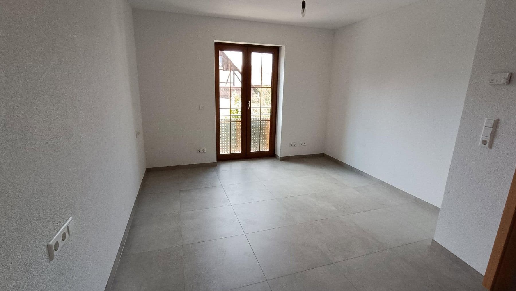 Pronájem bytu 3+1 108 m², Kehl, Bádensko-Württembersko Pronájem bytu 3+1 108 m², Kehl, Bádensko-Württembersko