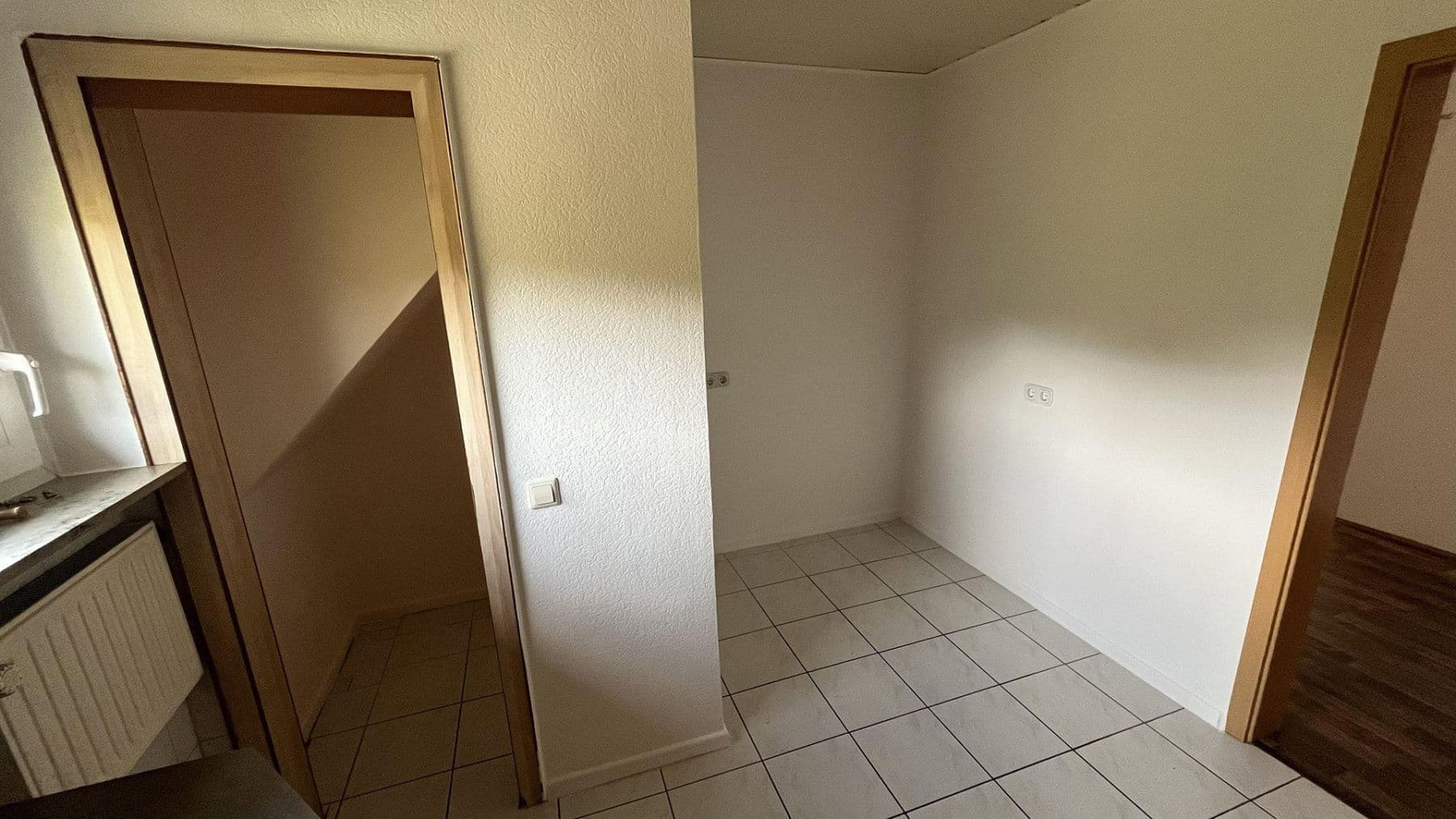 Pronájem bytu 4+1 90 m², Hochstraße 50, Gummersbach, Severní Porýní-Vestfálsko Pronájem bytu 4+1 90 m², Hochstraße 50, Gummersbach, Severní Porýní-Vestfálsko