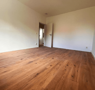 Pronájem bytu 3+1 63 m², Karl-Liebknecht-Straße 108, Jena, Durynsko Pronájem bytu 3+1 63 m², Karl-Liebknecht-Straße 108, Jena, Durynsko