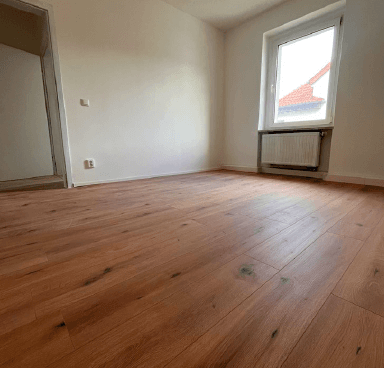 Pronájem bytu 3+1 63 m², Karl-Liebknecht-Straße 108, Jena, Durynsko Pronájem bytu 3+1 63 m², Karl-Liebknecht-Straße 108, Jena, Durynsko