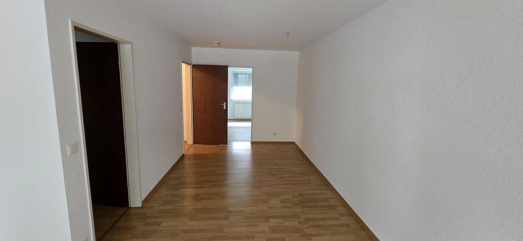Pronájem bytu 2+1 66 m², Klosterstr. 5, Duisburg, Severní Porýní-Vestfálsko Pronájem bytu 2+1 66 m², Klosterstr. 5, Duisburg, Severní Porýní-Vestfálsko