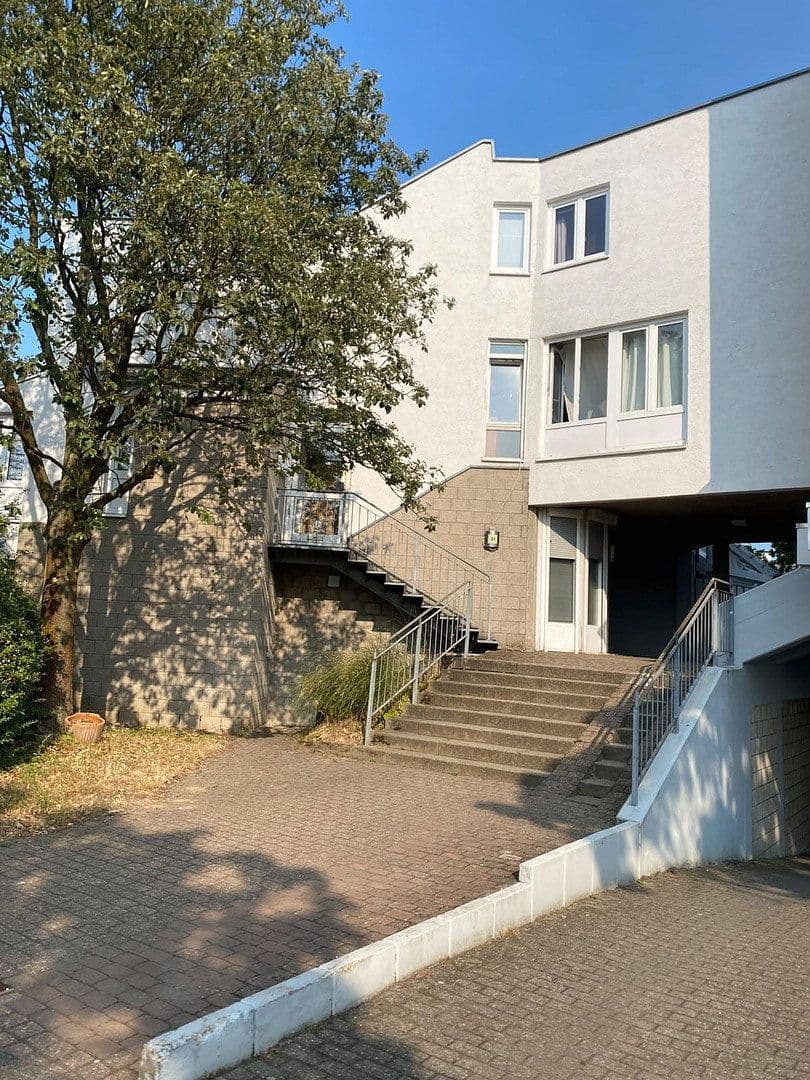 Prodej domu 189 m², pozemek 292 m², Bonn, Severní Porýní-Vestfálsko Prodej domu 189 m², pozemek 292 m², Bonn, Severní Porýní-Vestfálsko