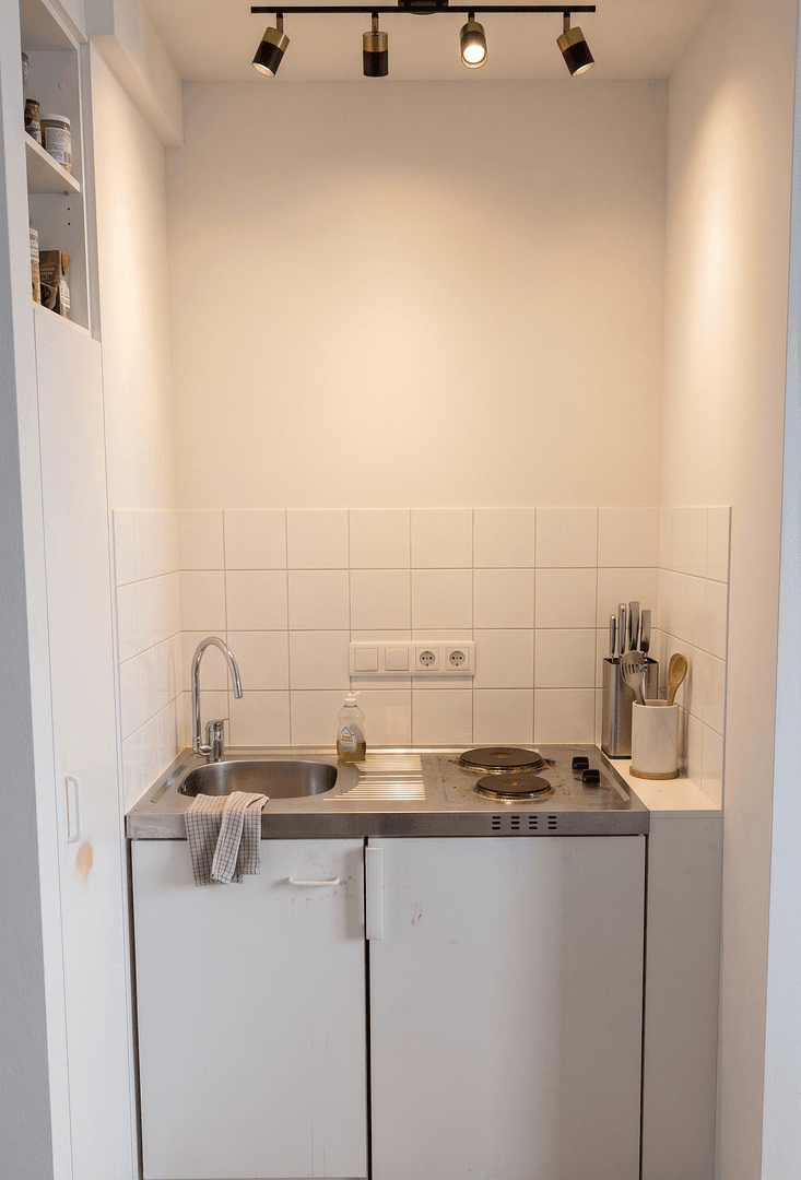 Prodej bytu 1+1 24 m², Nikolausstraße, Köln, Severní Porýní-Vestfálsko Prodej bytu 1+1 24 m², Nikolausstraße, Köln, Severní Porýní-Vestfálsko