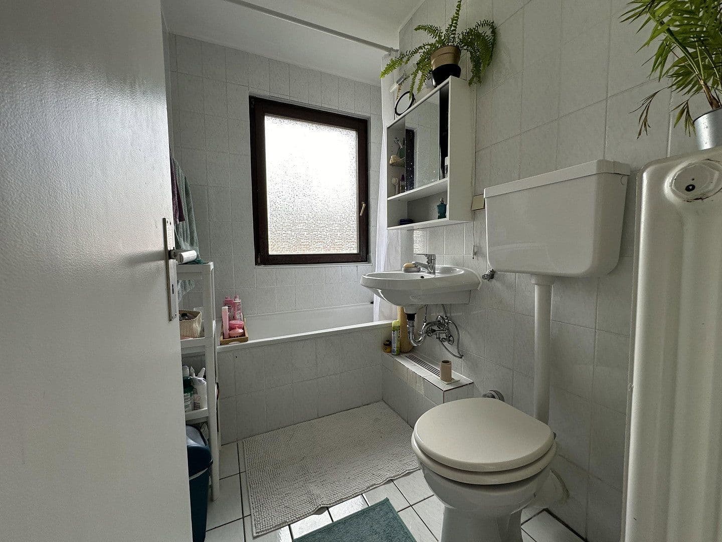 Pronájem bytu 2+1 59 m², Schwanenstraße 14, Frankfurt am Main, Hessen Pronájem bytu 2+1 59 m², Schwanenstraße 14, Frankfurt am Main, Hessen