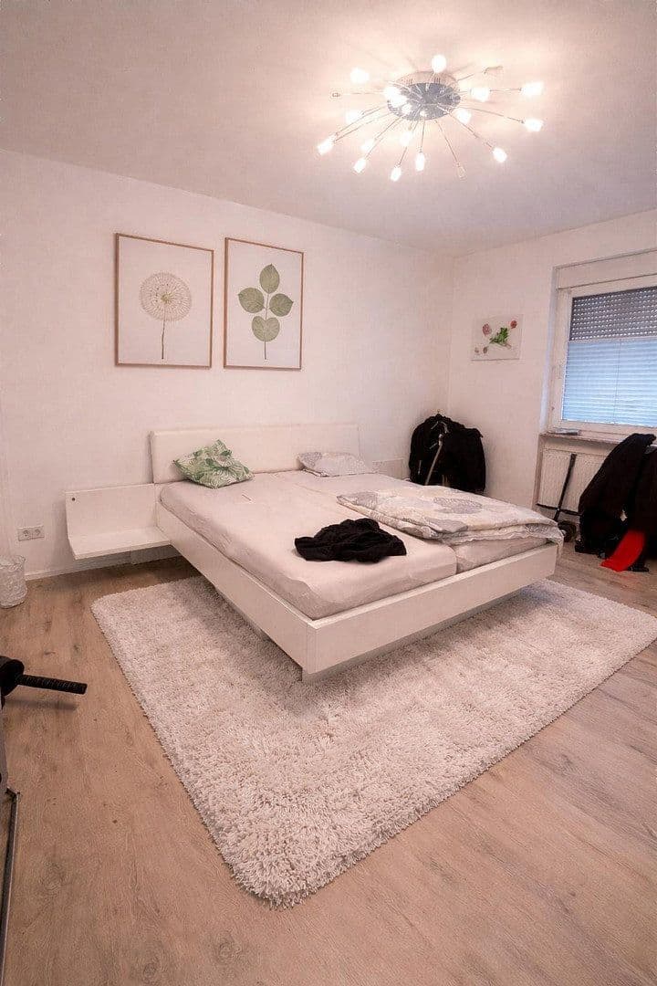 Pronájem bytu 4+1 100 m², Weserstraße 29, Rüsselsheim am Main, Hessen Pronájem bytu 4+1 100 m², Weserstraße 29, Rüsselsheim am Main, Hessen