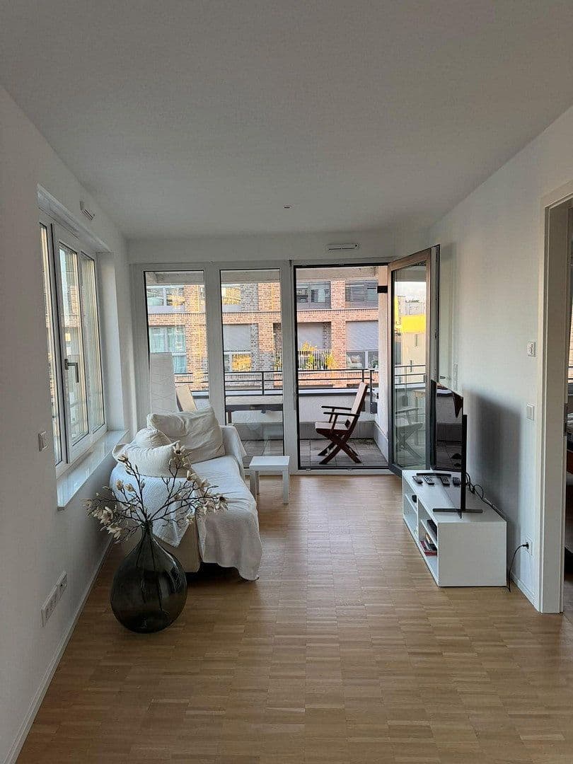 Pronájem bytu 2+1 72 m², Johanna-Dachs-Str. 34, Regensburg, Bavorsko Pronájem bytu 2+1 72 m², Johanna-Dachs-Str. 34, Regensburg, Bavorsko