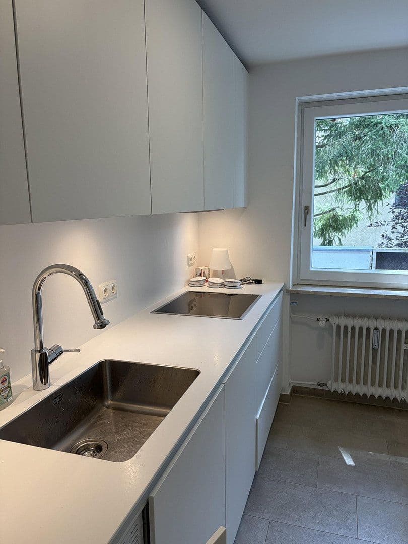 Pronájem bytu 2+1 66 m², Mauerkircherstraße 85, München, Bavorsko Pronájem bytu 2+1 66 m², Mauerkircherstraße 85, München, Bavorsko