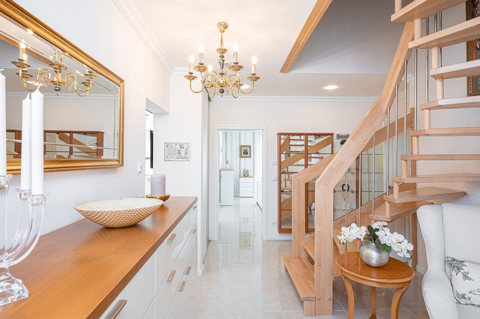 Prodej domu 215 m², pozemek 824 m², Falkensee, Braniborsko Prodej domu 215 m², pozemek 824 m², Falkensee, Braniborsko