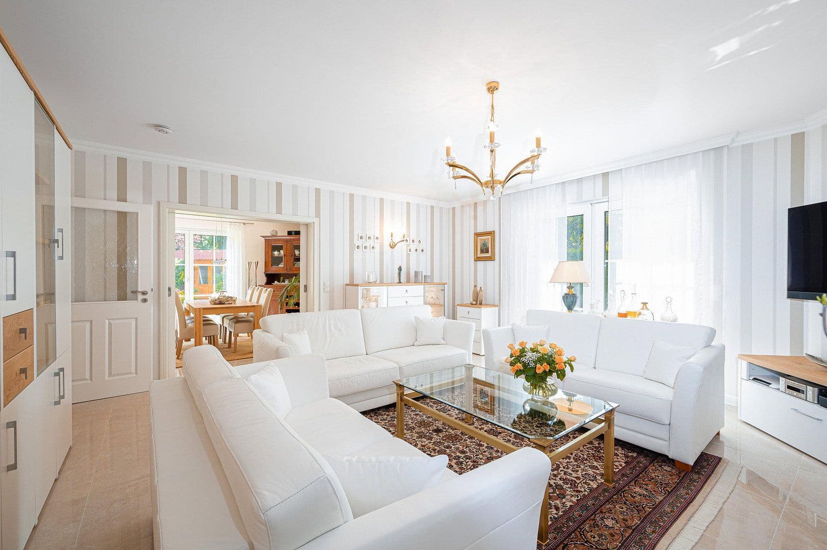 Prodej domu 215 m², pozemek 824 m², Falkensee, Braniborsko Prodej domu 215 m², pozemek 824 m², Falkensee, Braniborsko