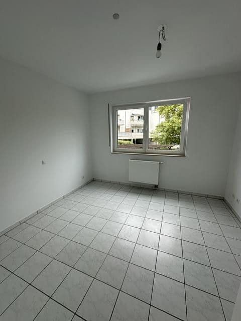 Pronájem bytu 3+1 80 m², Scharrenbroicher Straße 55c, Rösrath, Severní Porýní-Vestfálsko Pronájem bytu 3+1 80 m², Scharrenbroicher Straße 55c, Rösrath, Severní Porýní-Vestfálsko