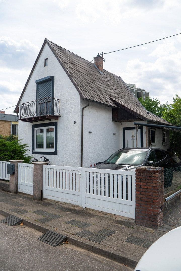 Prodej domu 71 m², pozemek 601 m², Neuhofen, Porýní-Falc Prodej domu 71 m², pozemek 601 m², Neuhofen, Porýní-Falc