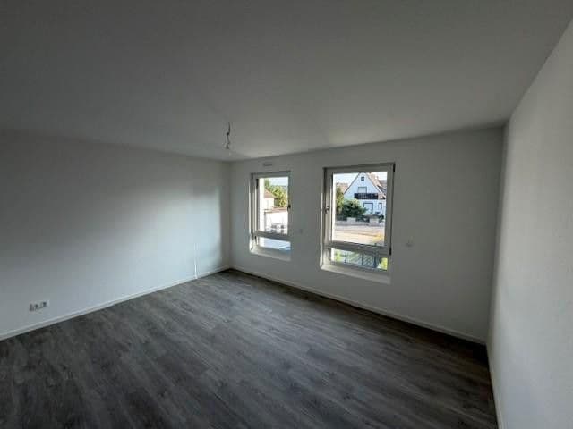 Pronájem domu 141 m², pozemek 194 m², Rodenbach, Hessen Pronájem domu 141 m², pozemek 194 m², Rodenbach, Hessen