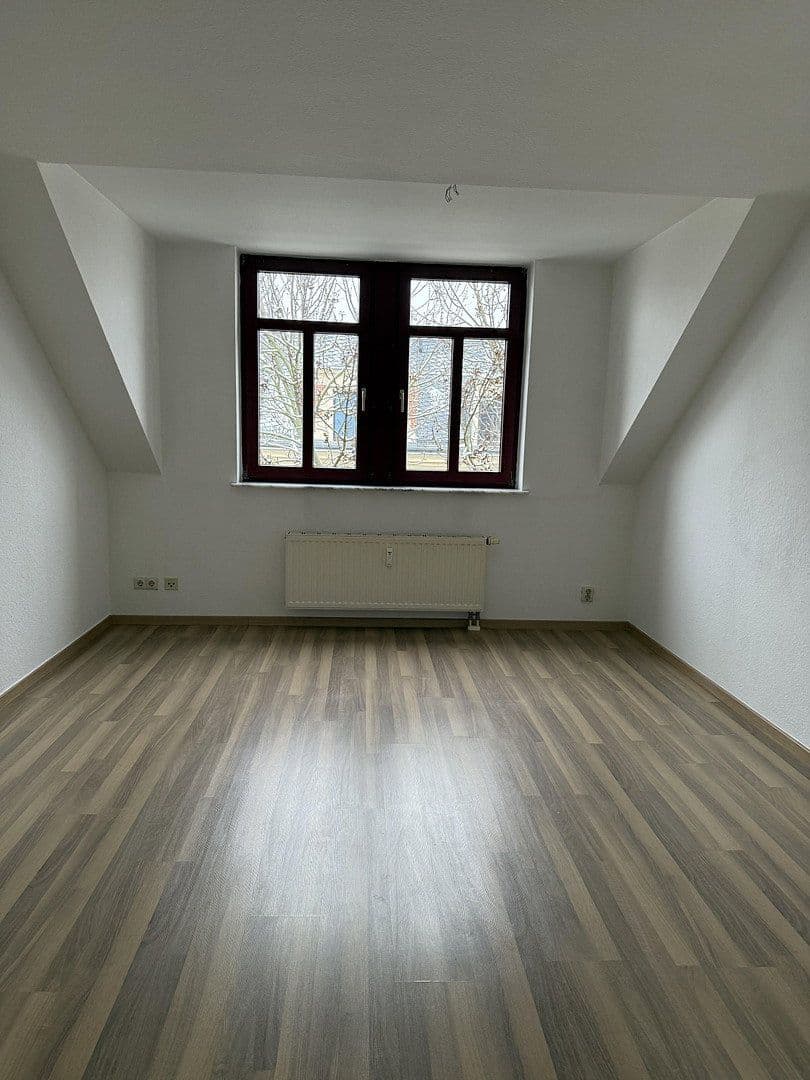 Pronájem bytu 2+1 60 m², Kreisigstraße 29, Cvikov, Sasko Pronájem bytu 2+1 60 m², Kreisigstraße 29, Cvikov, Sasko