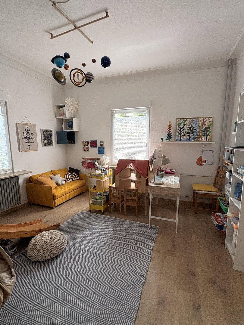 Pronájem bytu 5+1 124 m², Kirchheim unter Teck, Bádensko-Württembersko Pronájem bytu 5+1 124 m², Kirchheim unter Teck, Bádensko-Württembersko