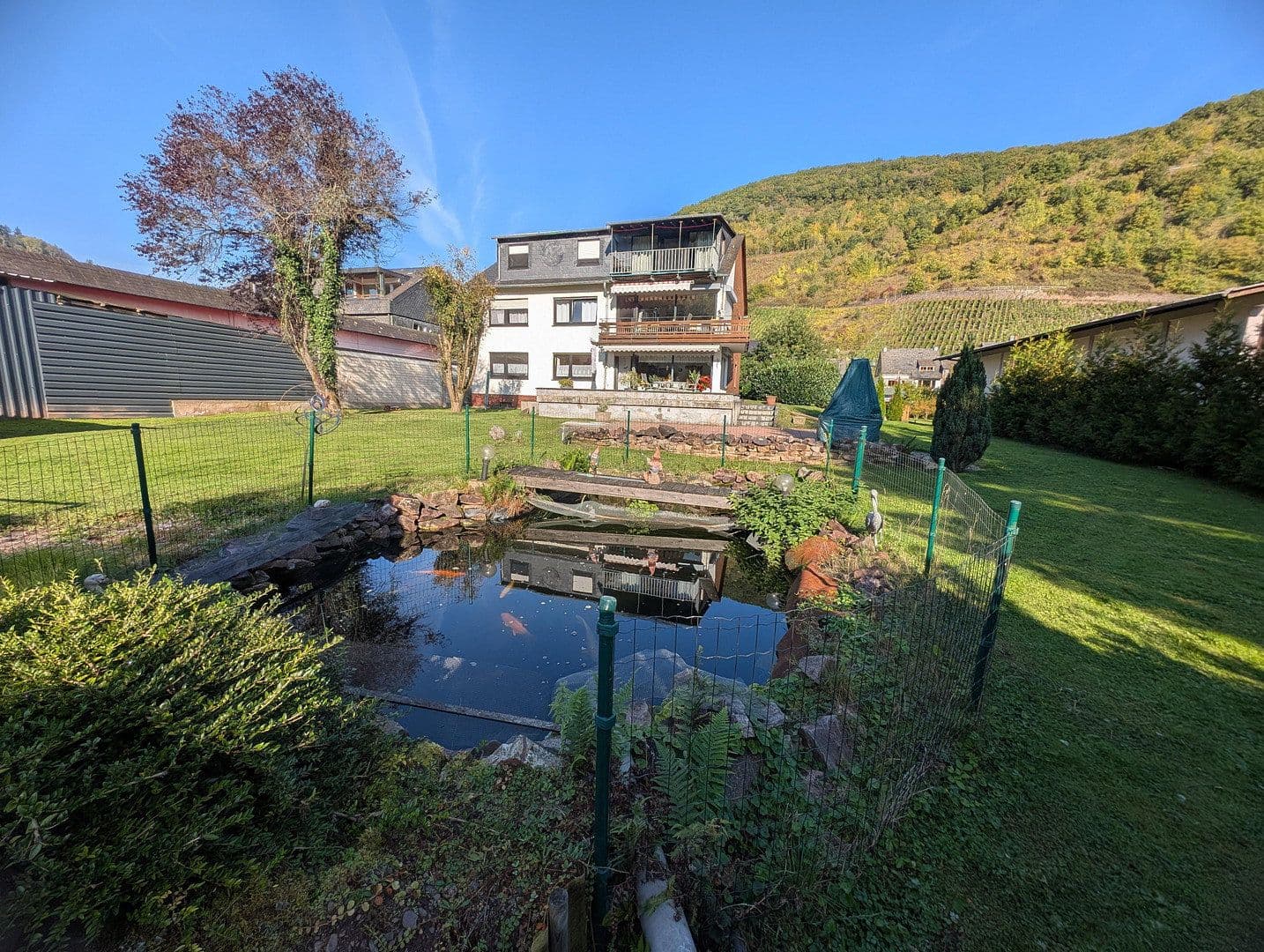 Prodej bytu 3+1 97 m², Am Mühlenteich 13, Alf, Porýní-Falc Prodej bytu 3+1 97 m², Am Mühlenteich 13, Alf, Porýní-Falc