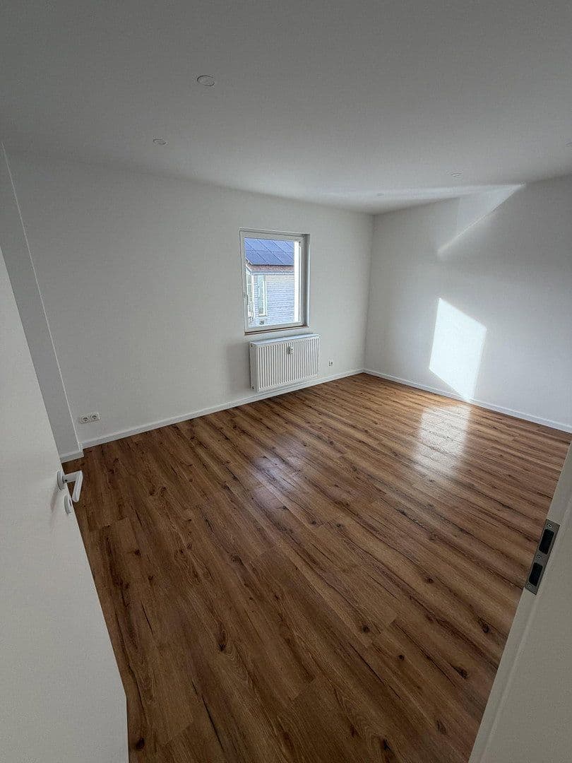 Prodej domu 250 m², pozemek 688 m², Heroldsberg, Bavorsko Prodej domu 250 m², pozemek 688 m², Heroldsberg, Bavorsko
