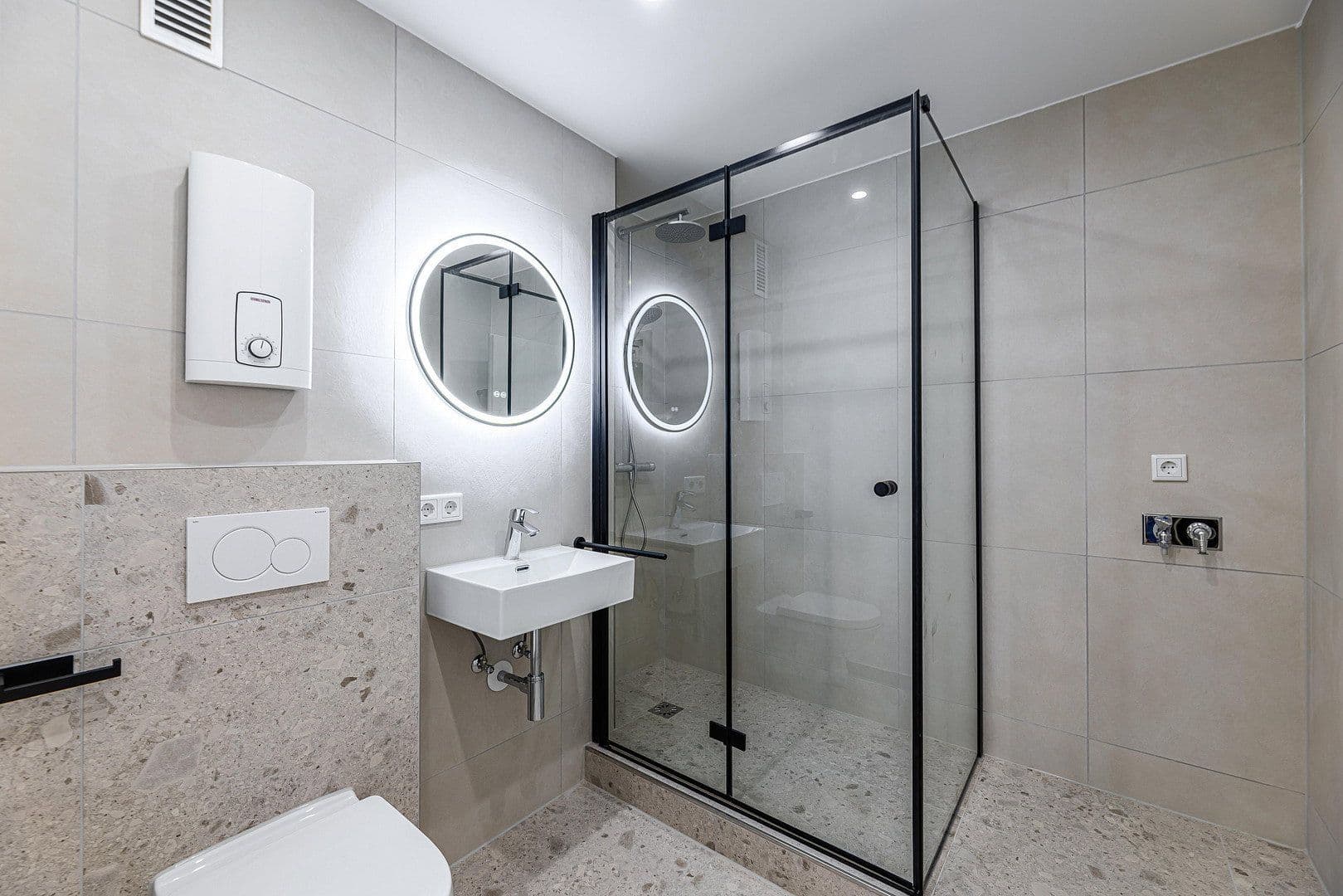 Prodej bytu 2+1 62 m², Hauchstraße 42, Nürnberg Röthenbach b. Schweinau, Bavorsko Prodej bytu 2+1 62 m², Hauchstraße 42, Nürnberg Röthenbach b. Schweinau, Bavorsko