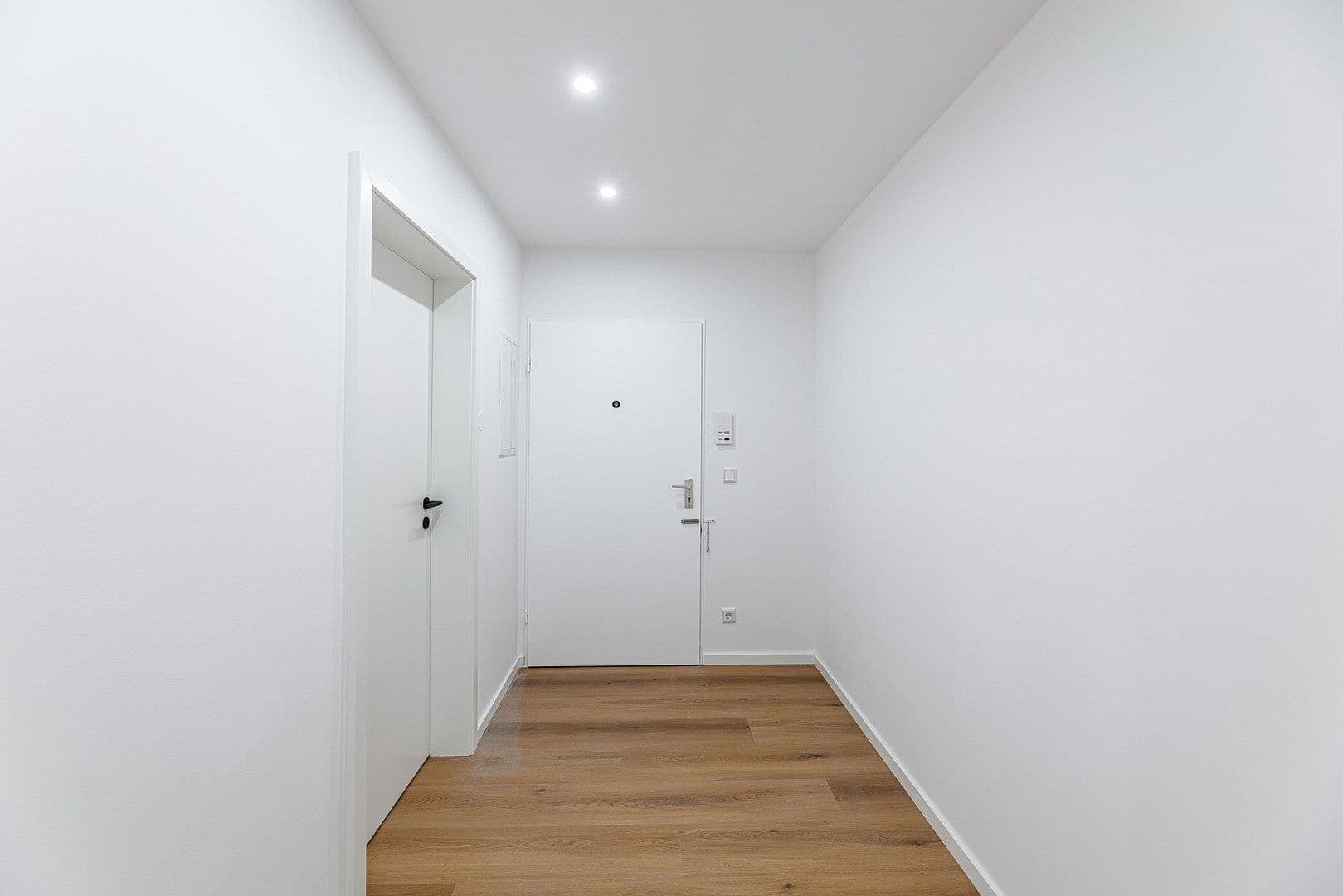 Prodej bytu 2+1 62 m², Hauchstraße 42, Nürnberg Röthenbach b. Schweinau, Bavorsko Prodej bytu 2+1 62 m², Hauchstraße 42, Nürnberg Röthenbach b. Schweinau, Bavorsko