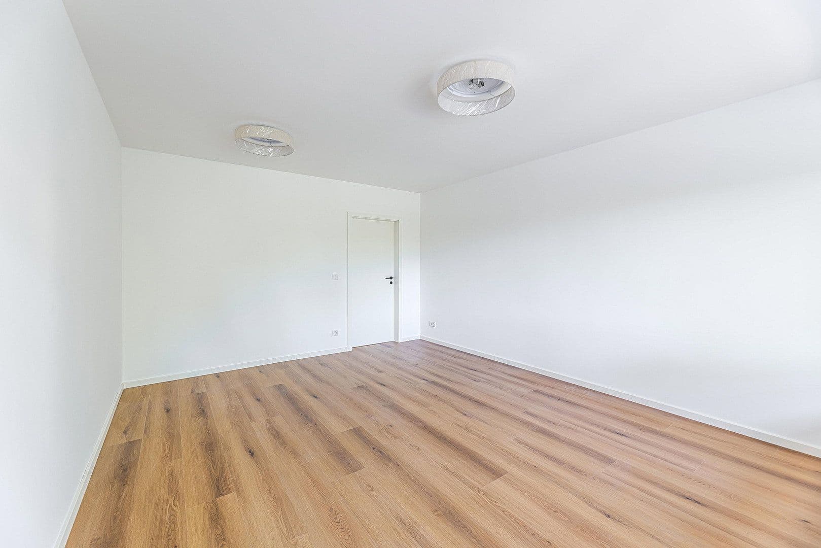 Prodej bytu 2+1 62 m², Hauchstraße 42, Nürnberg Röthenbach b. Schweinau, Bavorsko Prodej bytu 2+1 62 m², Hauchstraße 42, Nürnberg Röthenbach b. Schweinau, Bavorsko