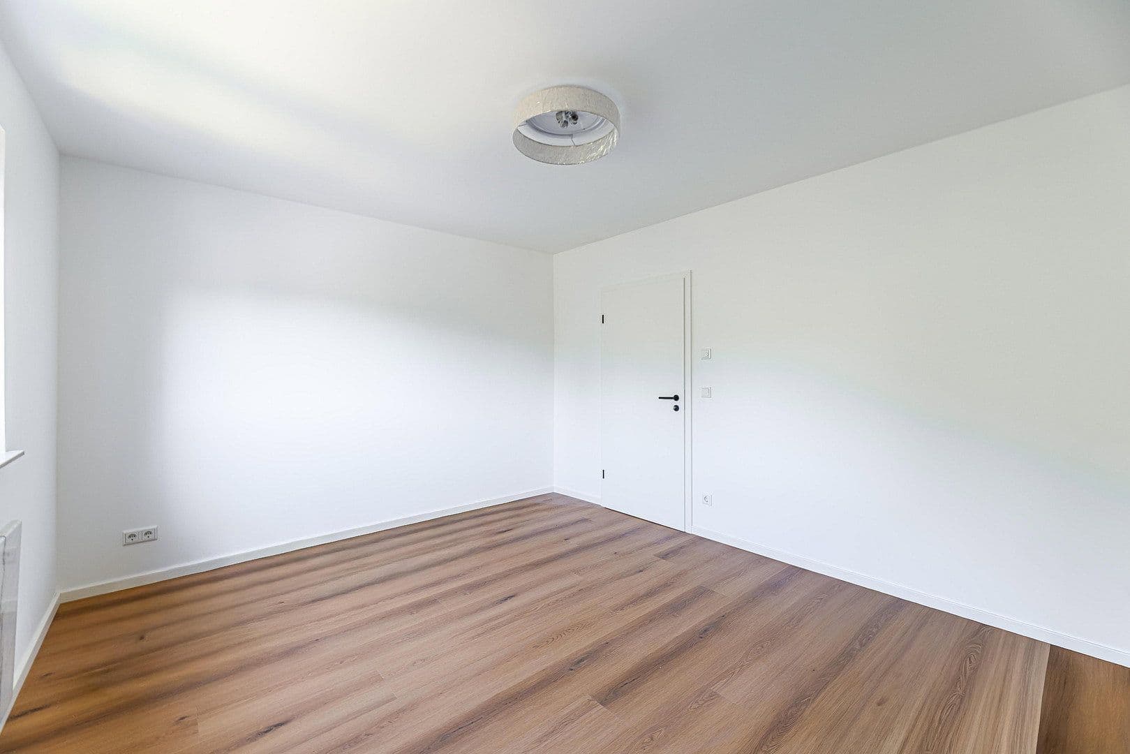 Prodej bytu 2+1 62 m², Hauchstraße 42, Nürnberg Röthenbach b. Schweinau, Bavorsko Prodej bytu 2+1 62 m², Hauchstraße 42, Nürnberg Röthenbach b. Schweinau, Bavorsko