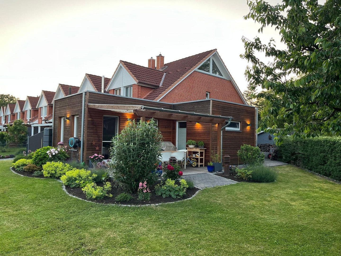 Prodej domu 182 m², pozemek 534 m², Langwisch 19, Kaltenkirchen, Šlesvicko-Holštýnsko Prodej domu 182 m², pozemek 534 m², Langwisch 19, Kaltenkirchen, Šlesvicko-Holštýnsko