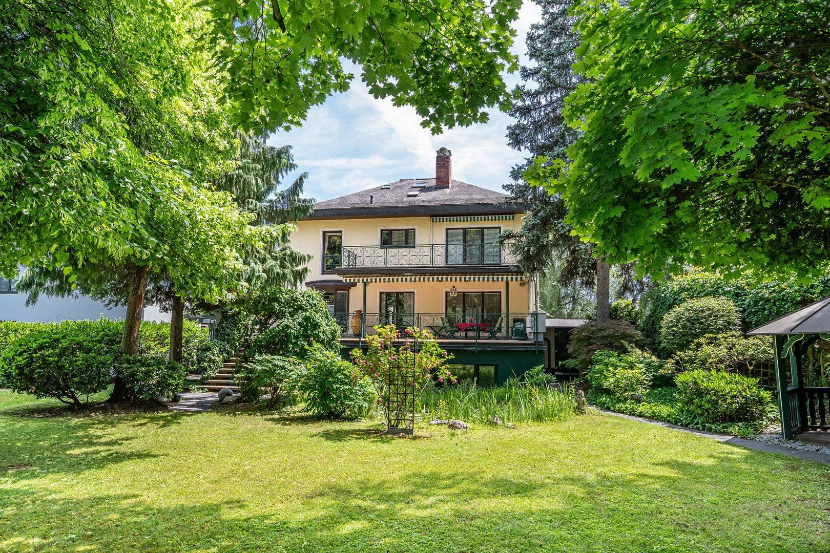 Prodej domu 389 m², pozemek 1.001 m², Schultestraße, Linz, Horní Rakousko Prodej domu 389 m², pozemek 1.001 m², Schultestraße, Linz, Horní Rakousko